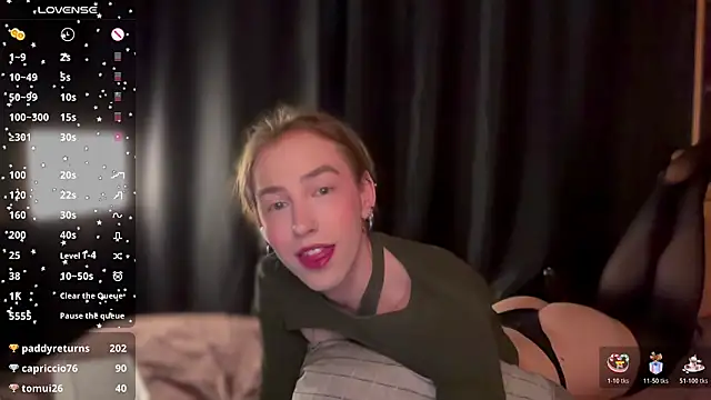 Avril Pearly  online show from March 3, 12:12 pm