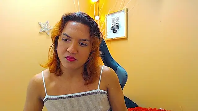 Snapshot of aslyhernandez_7 chatting on March 10, 9:40 pm aslyhernandez 7 online show from March 10, 9:40 pm