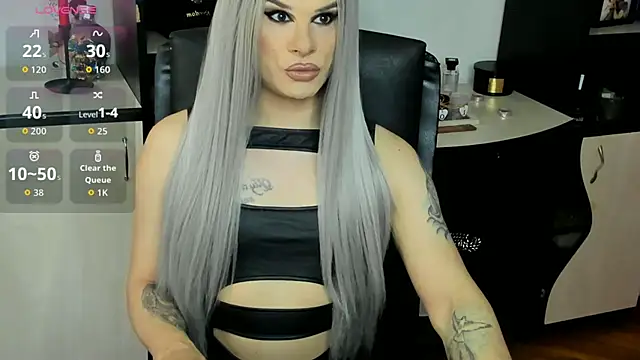 EvelynLexy online show from May 17, 4:17 pm