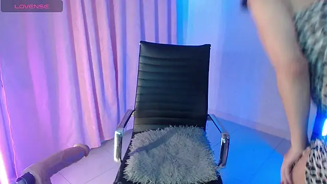 Snapshot of Angellike_doll chatting on February 13, 4:07 pm Angellike doll online show from February 13, 4:07 pm