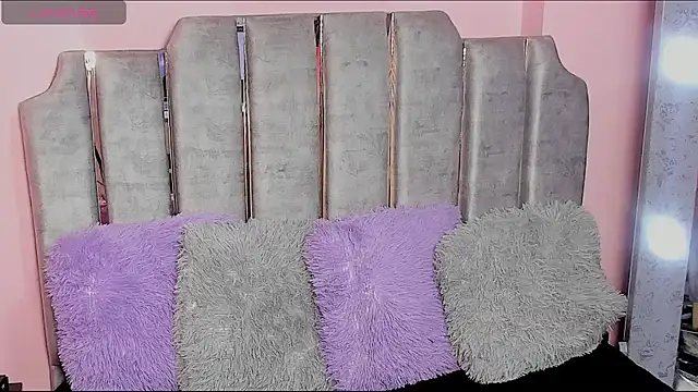 Snapshot of karol_noa chatting on January 31, 3:20 am karol noa online show from January 31, 3:20 am