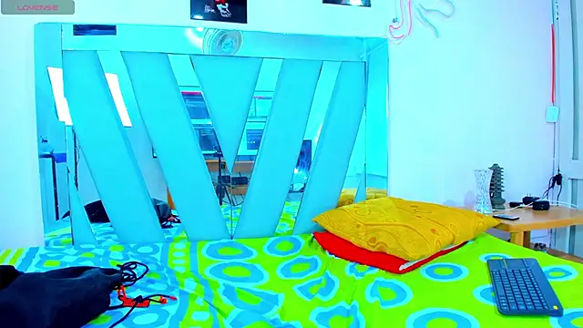 Snapshot of beverly_campbellxxx chatting on January 25, 12:06 am beverly campbellxxx online show from January 25, 12:06 am
