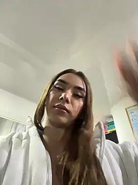 Snapshot of Nikol_Rang__ chatting on February 12, 12:58 am Nikol Rang online show from February 12, 12:58 am