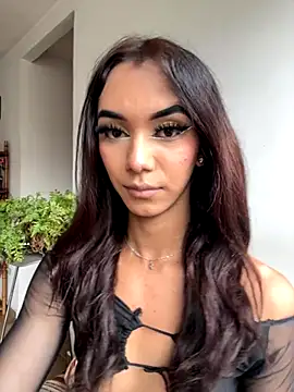 Nikol Rang   online show from November 14, 6:05 pm