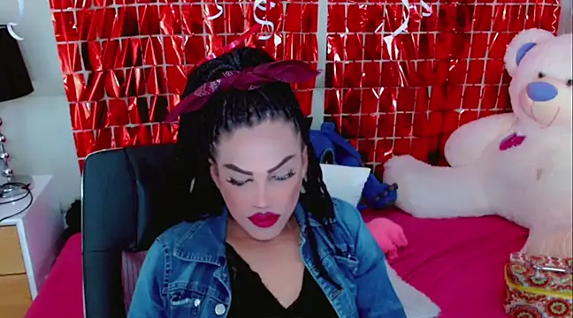 Snapshot of NathaliaCross chatting on February 21, 6:59 pm NathaliaCross online show from February 21, 6:59 pm