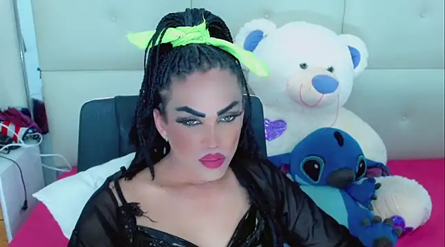 Snapshot of NathaliaCross chatting on February 28, 8:18 pm NathaliaCross online show from February 28, 8:18 pm
