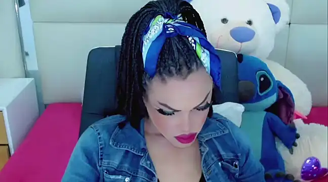 Snapshot of NathaliaCross chatting on March 5, 7:33 pm NathaliaCross online show from March 5, 7:33 pm