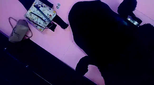 Snapshot of franchescasecrett chatting on January 18, 10:16 pm franchescasecrett online show from January 18, 10:16 pm