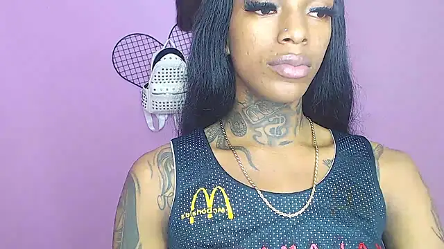 Snapshot of badgirls_cx chatting on December 12, 7:15 pm badgirls cx online show from December 12, 7:15 pm