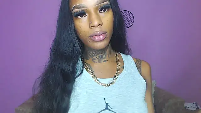 Snapshot of badgirls_cx chatting on March 6, 8:38 am badgirls cx online show from March 6, 8:38 am
