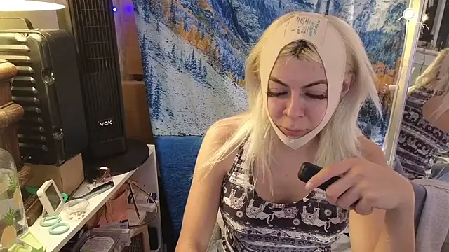 Snapshot of cunty_tranny_lydia chatting on March 5, 4:52 am cunty tranny lydia online show from March 5, 4:52 am