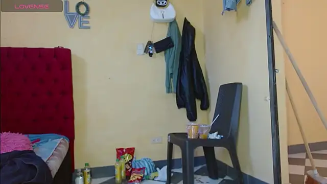 Snapshot of cristinamontiel chatting on January 19, 3:42 pm cristinamontiel online show from January 19, 3:42 pm