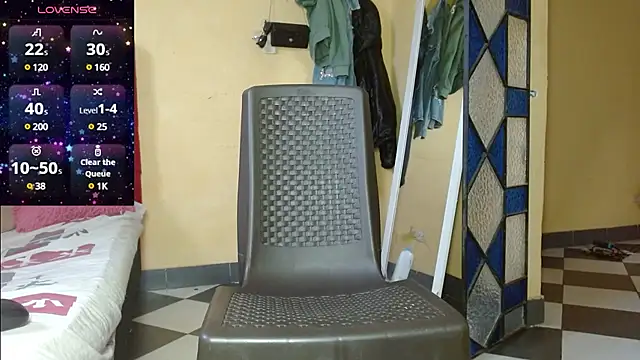 Snapshot of cristinamontiel chatting on February 15, 2:33 pm cristinamontiel online show from February 15, 2:33 pm