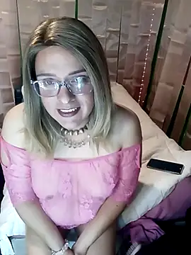 Snapshot of JOSSYANNE chatting on September 26, 4:42 am JOSSYANNE online show from September 26, 4:42 am