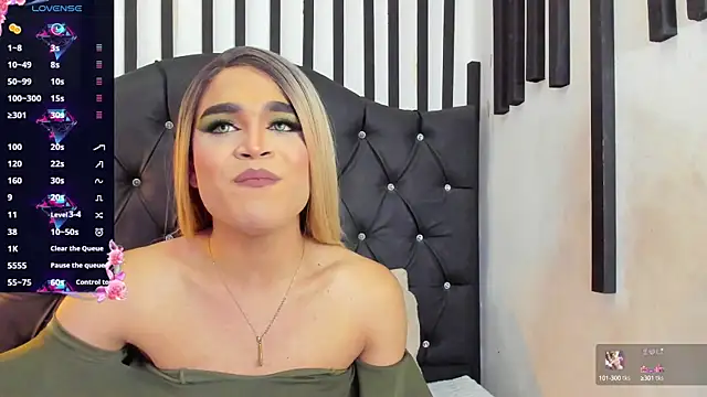 AllisonsweetZ online show from March 8, 8:03 pm