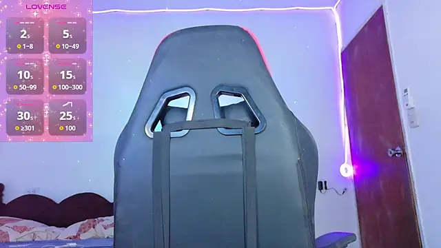 AllisonsweetZ online show from October 16, 6:40 pm