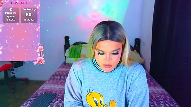 AllisonsweetZ online show from May 23, 8:27 pm