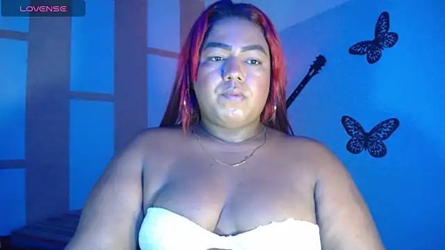 Snapshot of OpraxBellinda chatting on March 15, 2:43 am OpraxBellinda online show from March 15, 2:43 am
