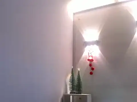 Molly Spears online show from December 20, 12:05 pm