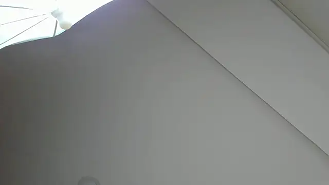 Snapshot of evelyn_wine chatting on December 6, 7:17 pm evelyn wine online show from December 6, 7:17 pm