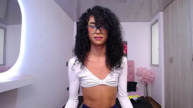 Snapshot of abigail_f00x chatting on September 11, 2:03 pm abigail f00x online show from September 11, 2:03 pm