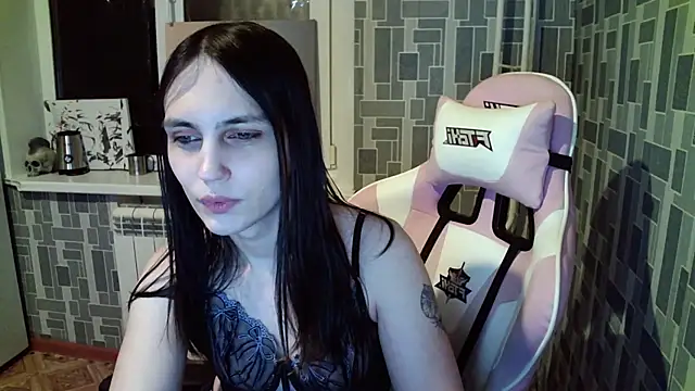 Snapshot of BlackHe4rts_ chatting on September 20, 4:01 pm BlackHe4rts online show from September 20, 4:01 pm