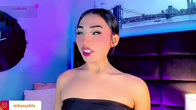 Snapshot of Valery_Sophiia chatting on February 4, 5:31 am Valery Sophiia online show from February 4, 5:31 am