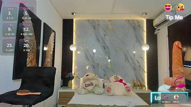 Snapshot of estephany_doll chatting on March 15, 2:43 pm estephany doll online show from March 15, 2:43 pm