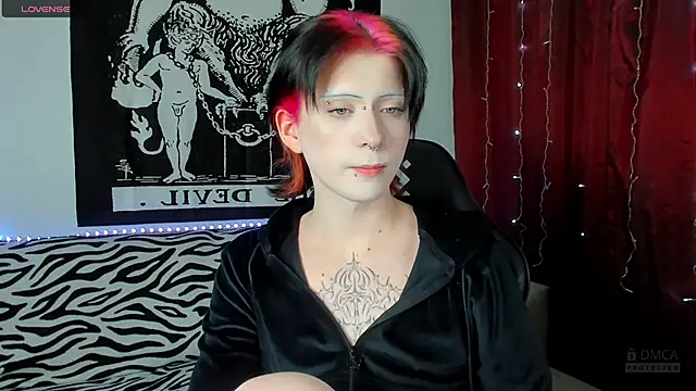Snapshot of Vailyreb_ chatting on December 21, 12:53 am Vailyreb online show from December 21, 12:53 am