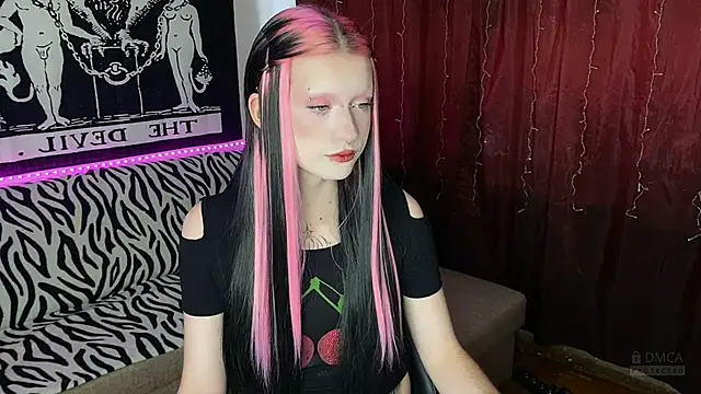 Snapshot of Vailyreb_ chatting on February 19, 9:06 am Vailyreb online show from February 19, 9:06 am