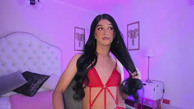 Snapshot of Alice_Graay_ chatting on January 6, 4:26 am Alice Graay online show from January 6, 4:26 am