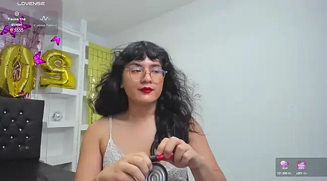 Snapshot of Elith_Berry69 chatting on March 2, 9:41 pm Elith Berry69 online show from March 2, 9:41 pm