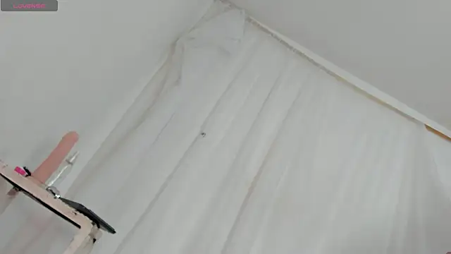 Snapshot of Itsme_Daniela chatting on September 18, 4:56 pm Itsme Daniela online show from September 18, 4:56 pm