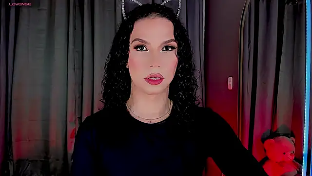 Snapshot of gatitavenecis chatting on January 3, 8:32 am gatitavenecis online show from January 3, 8:32 am