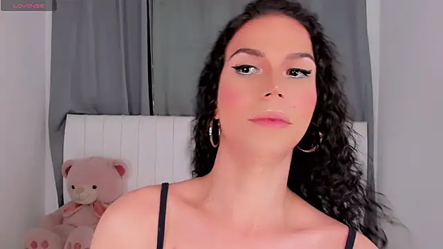 Snapshot of gatitavenecis chatting on October 6, 7:03 pm gatitavenecis online show from October 6, 7:03 pm