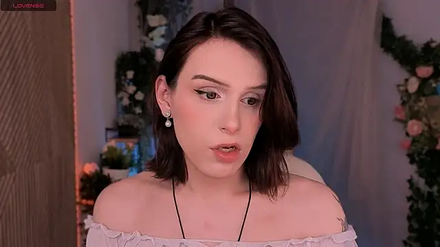  yourFoxy  online show from December 10, 5:35 am