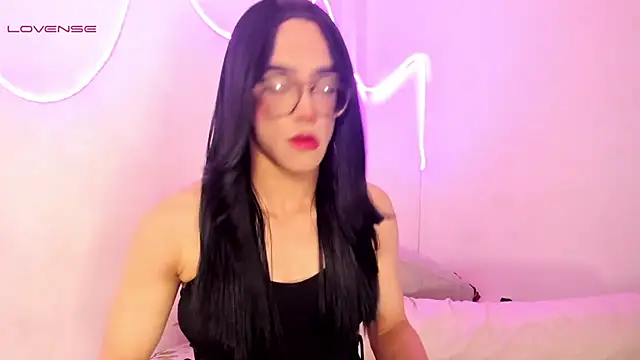 Snapshot of melissa_hot22 chatting on February 24, 1:02 am melissa hot22 online show from February 24, 1:02 am