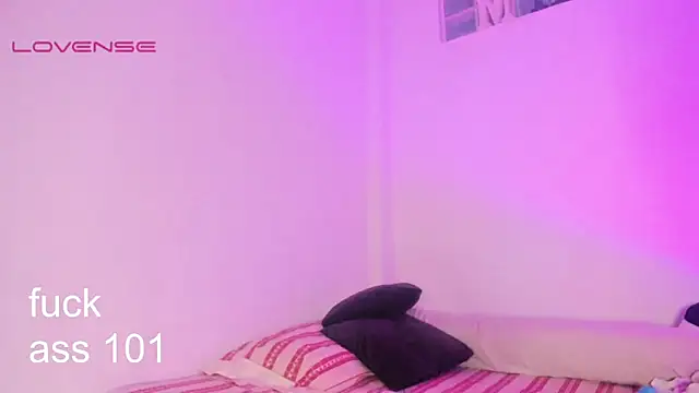 Snapshot of melissa_hot22 chatting on September 24, 1:11 am melissa hot22 online show from September 24, 1:11 am