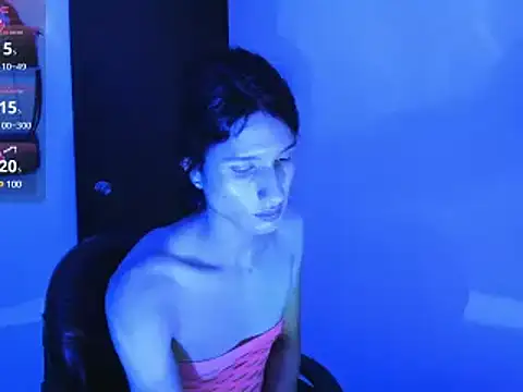 Snapshot of Safiro_Queen chatting on February 22, 1:11 am Safiro Queen online show from February 22, 1:11 am