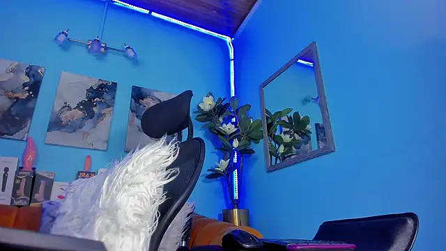 Snapshot of _hairybeard_ chatting on March 14, 6:35 am hairybeard online show from March 14, 6:35 am