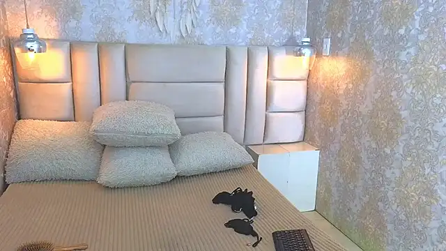 EdnaJarath online show from October 11, 3:31 am