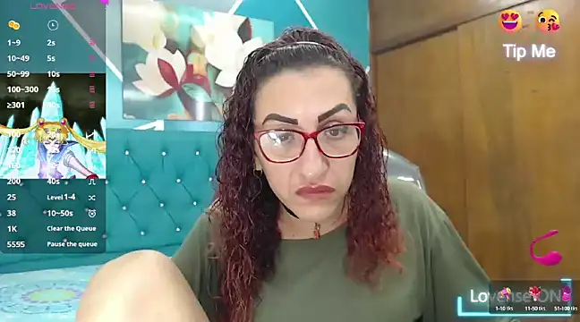 Snapshot of sabrina_dupont chatting on February 7, 1:01 pm sabrina dupont online show from February 7, 1:01 pm
