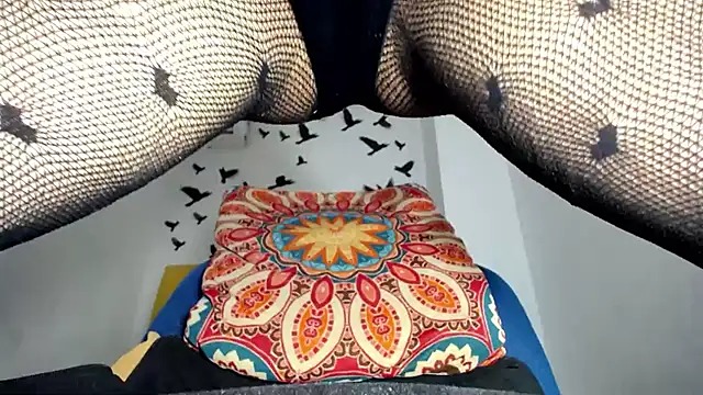 Snapshot of paulinabigcock chatting on February 14, 2:50 am paulinabigcock online show from February 14, 2:50 am