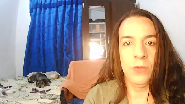 Snapshot of Oh_Tique chatting on October 6, 2:17 pm Oh Tique online show from October 6, 2:17 pm