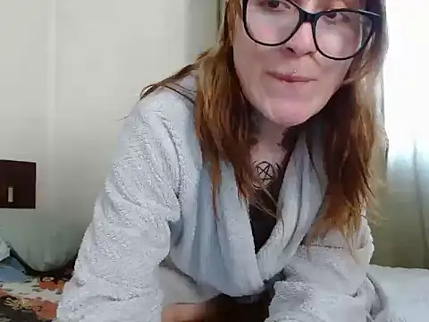 Snapshot of kittenlizz chatting on January 11, 4:03 pm kittenlizz online show from January 11, 4:03 pm