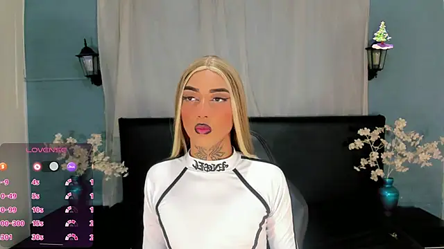 Snapshot of Angel21___ chatting on December 23, 7:41 pm Angel21 online show from December 23, 7:41 pm