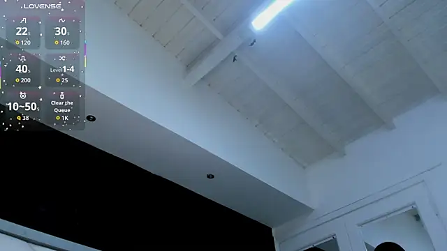 Snapshot of AbigailWilliams_ chatting on September 19, 11:27 am AbigailWilliams online show from September 19, 11:27 am
