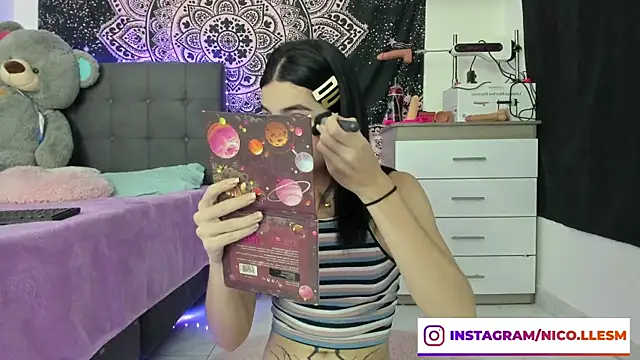 Snapshot of jade_dakota__ chatting on January 31, 12:06 am jade dakota online show from January 31, 12:06 am