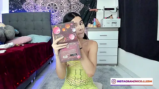 Snapshot of jade_dakota__ chatting on February 19, 10:53 pm jade dakota online show from February 19, 10:53 pm