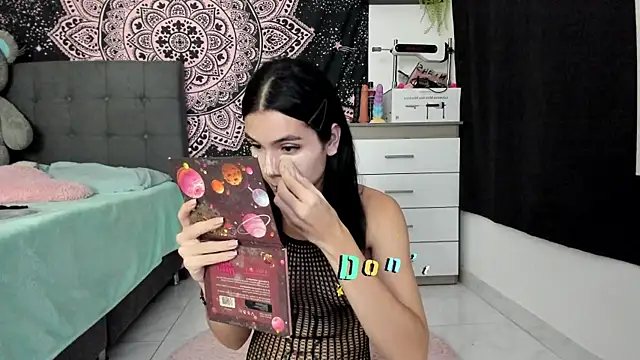 Snapshot of jade_dakota__ chatting on March 3, 10:07 pm jade dakota online show from March 3, 10:07 pm